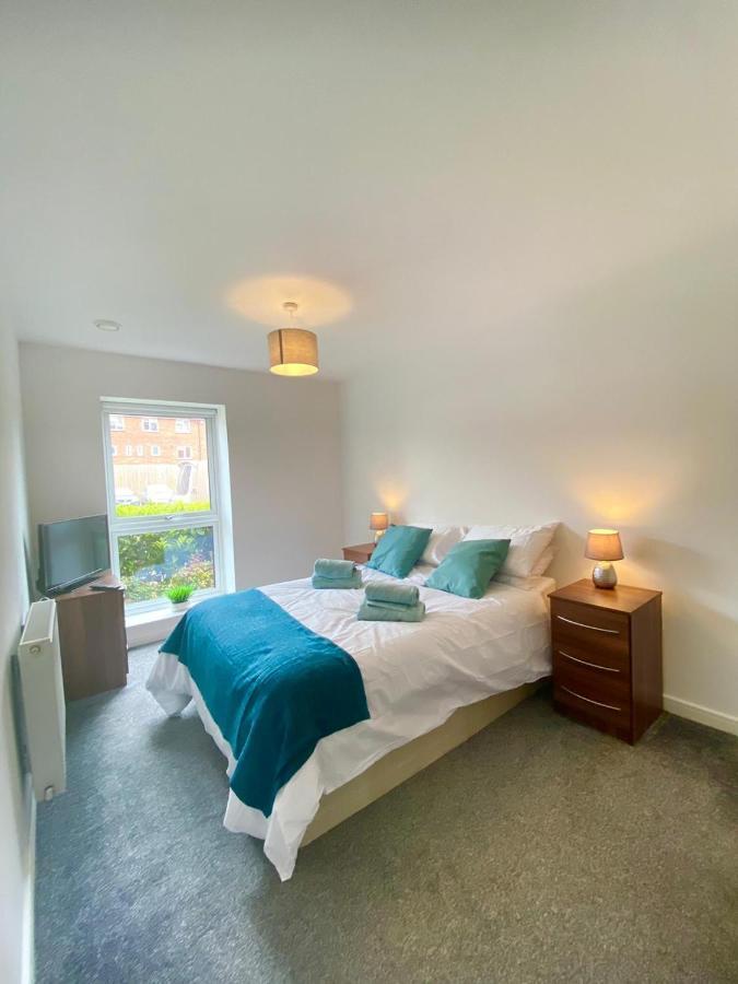 2 Double Beds Or 4 Singles, 2 Bathrooms, Free Parking, Smart Tv'S, Close To Gunwharf Quays, Beach & Historic Dockyard Portsmouth Ngoại thất bức ảnh